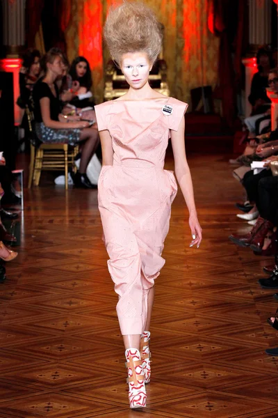 Look 26